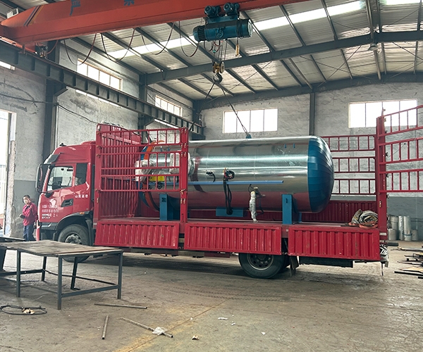 硫化罐順利發(fā)貨，全程護(hù)行！