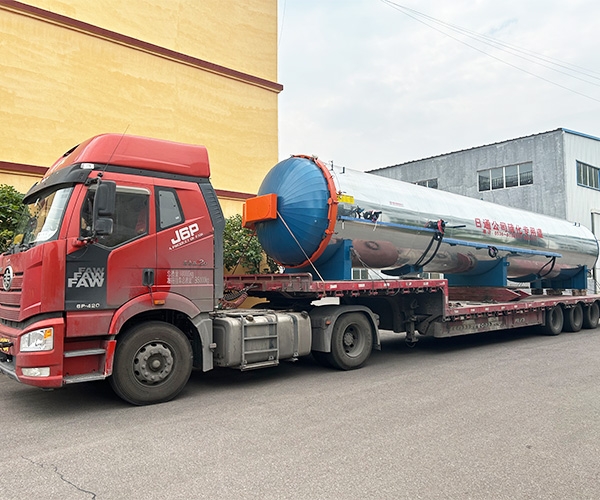 硫化罐革新登場(chǎng)！智能控溫，壓力穩(wěn)定，大幅縮短生產(chǎn)周期。